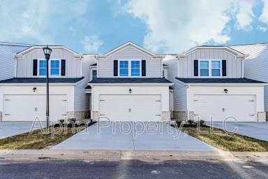 Main picture of Crescentwood Village