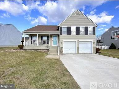 Main picture of 9 Schooner Bay Ct