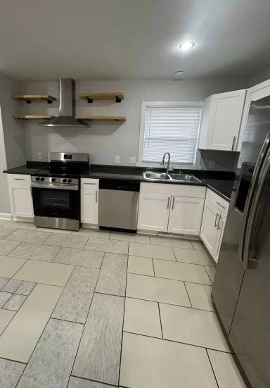 Main picture of 2812 Little John Rd