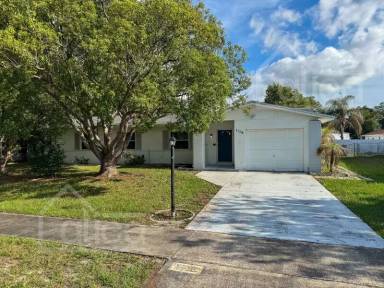 Main picture of 7176 Lockwood St