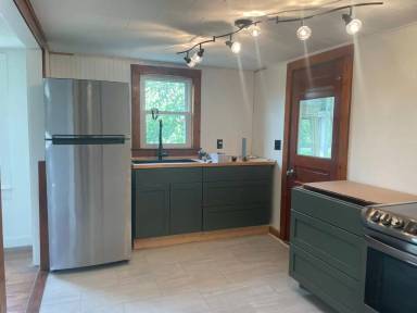 Main picture of 157 Wakefield St