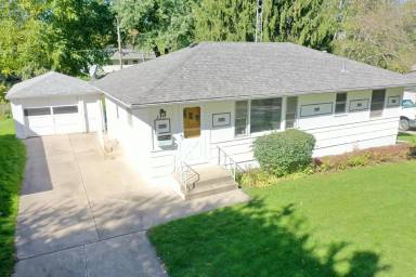 Main picture of 2317 15th Ave NW