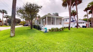 Main picture of 1096 E Coast Dr
