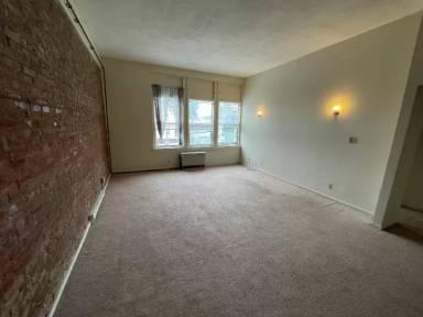 Main picture of 41 Academy St