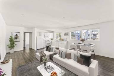 Main picture of 4323 Van Nuys Blvd