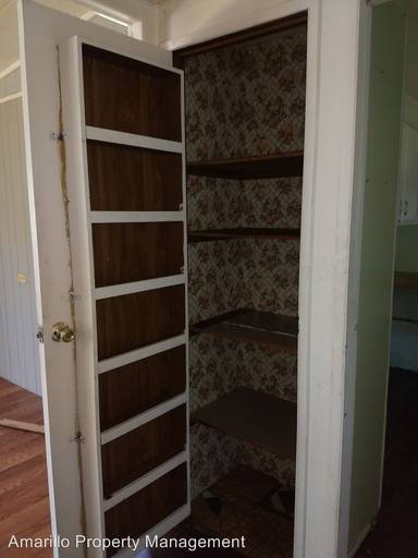 Main picture of 2421 Ivanhoe Dr
