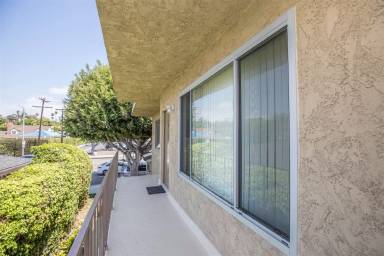 Main picture of 3771 S Centinela Ave