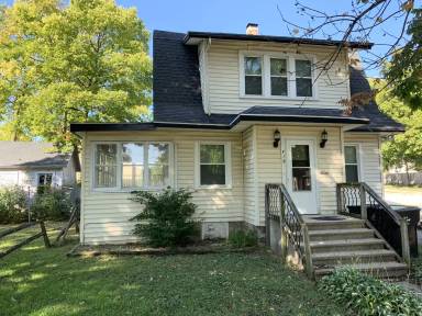 Main picture of 712 Elm St