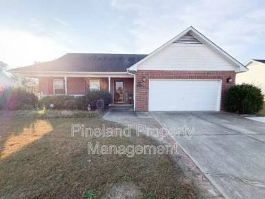 Main picture of 215 Americana Dr