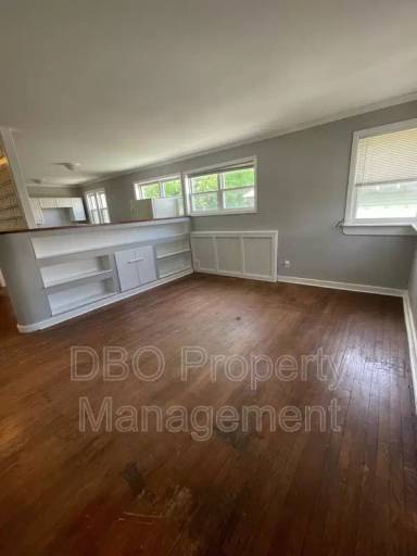 Main picture of 37 Parkwood St