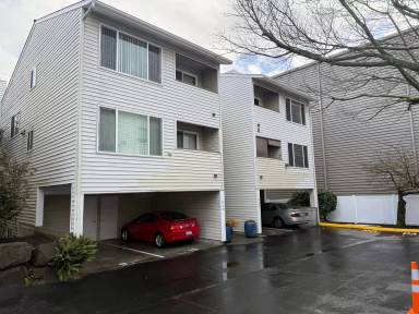 Main picture of Shoreline Village