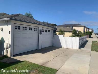 Main picture of 1332-52 Manhattan Beach Blvd