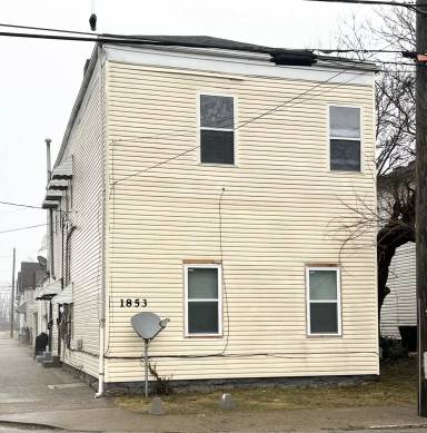 Main picture of 1853 Bank St
