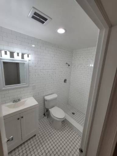Main picture of 212 SE 9th Ave