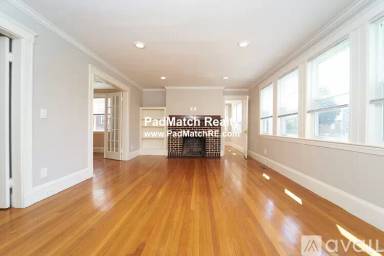 Main picture of 669 Washington St