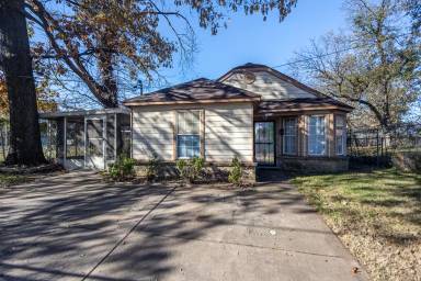 Main picture of 1519 Tayner St