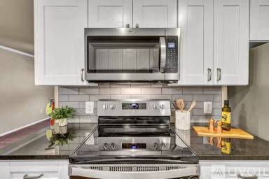 Main picture of Blanco Oaks Apartments