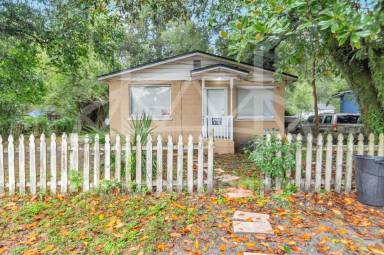 Main picture of 5813 Doeboy St