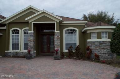 Main picture of 6220 Hedgesparrows Ln