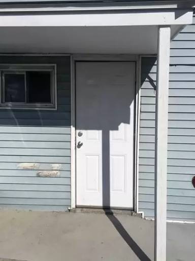 Main picture of 445 Baird St
