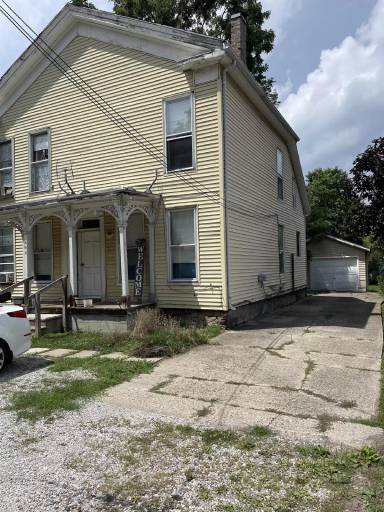 Main picture of Pike Street E. 608 - D