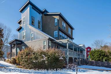Main picture of 2709 Yadkin Ave