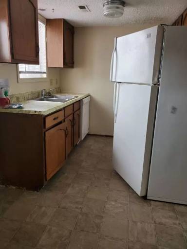 Main picture of 1440 Fir Ave