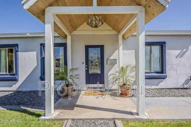 Main picture of 1422 E Windsor Ave