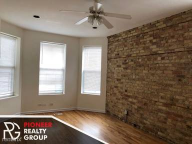 Main picture of 2450 N Southport Ave