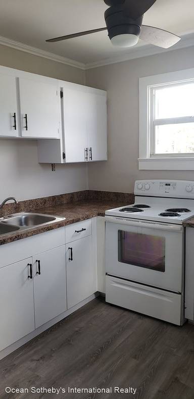 Main picture of 1405 Grinnell St