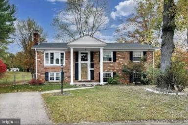 Main picture of 13907 Grove Ct