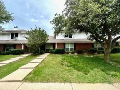 Main picture of 813 Chambers Creek Cir