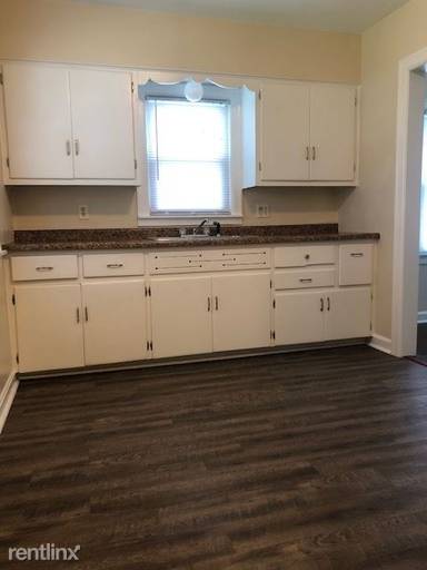 Main picture of 525 W Pettit Ave