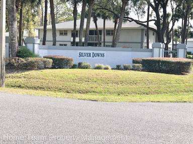 Main picture of 450 Fairways Cir
