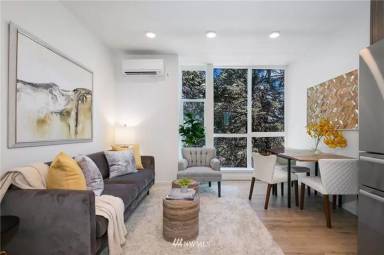 Main picture of 3803 23rd Ave W