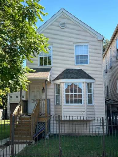 Main picture of 4503 S Hermitage Ave