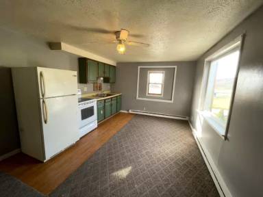 Main picture of 8975 Lee Ln