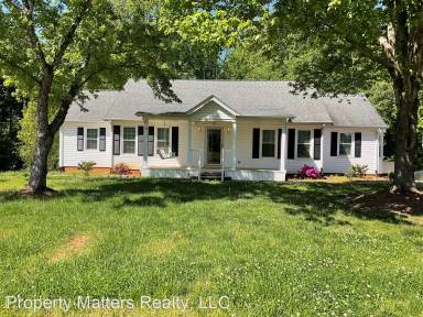 Main picture of 1525 Pine Creek Rd