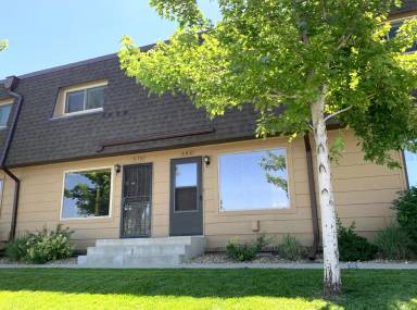 Main picture of 368 Gladiola St