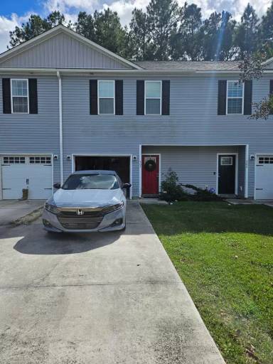 Main picture of 504 Kenan Loop