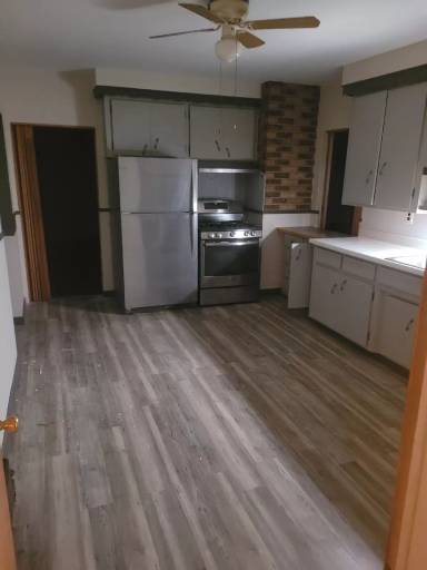 Main picture of 388 Carew St