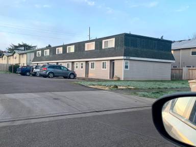 Main picture of 540 W Maple St