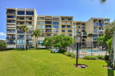 Main picture of 5020 Bayshore Blvd