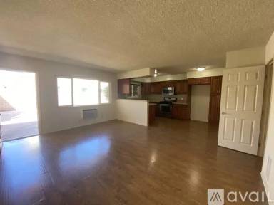 Main picture of 7461 Canby Ave