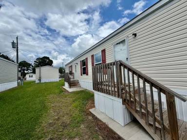 Main picture of 553 Corbin St