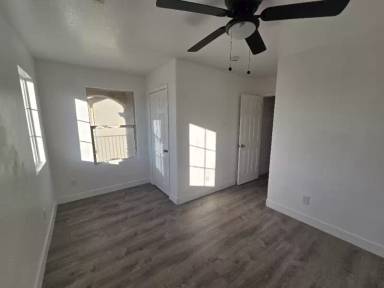 Main picture of 5117 S 15th Pl