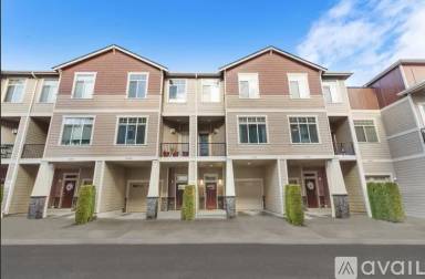 Main picture of 4012 NE 3rd Pl