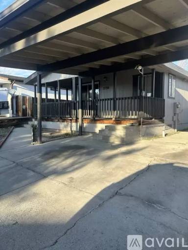 Main picture of 2730 Larkspur St