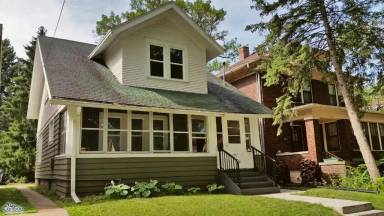 Main picture of 1113 Drake St