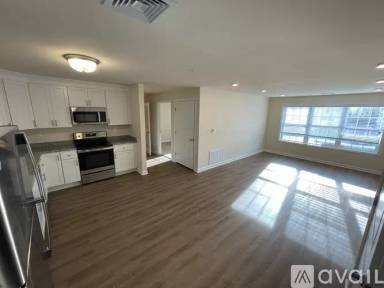 Main picture of Reserve At Towpath Trail